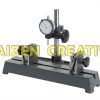 Bàn đo độ đảo con lăn Werka 7136-100 sản xuất tại Đức chiều cao khối con lăn 65mm